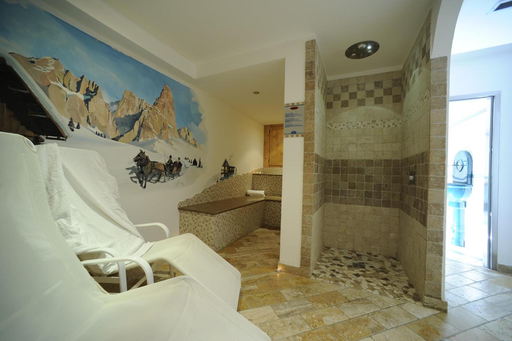 Residence Edelweiss San Martino Di Castrozza Esterno foto