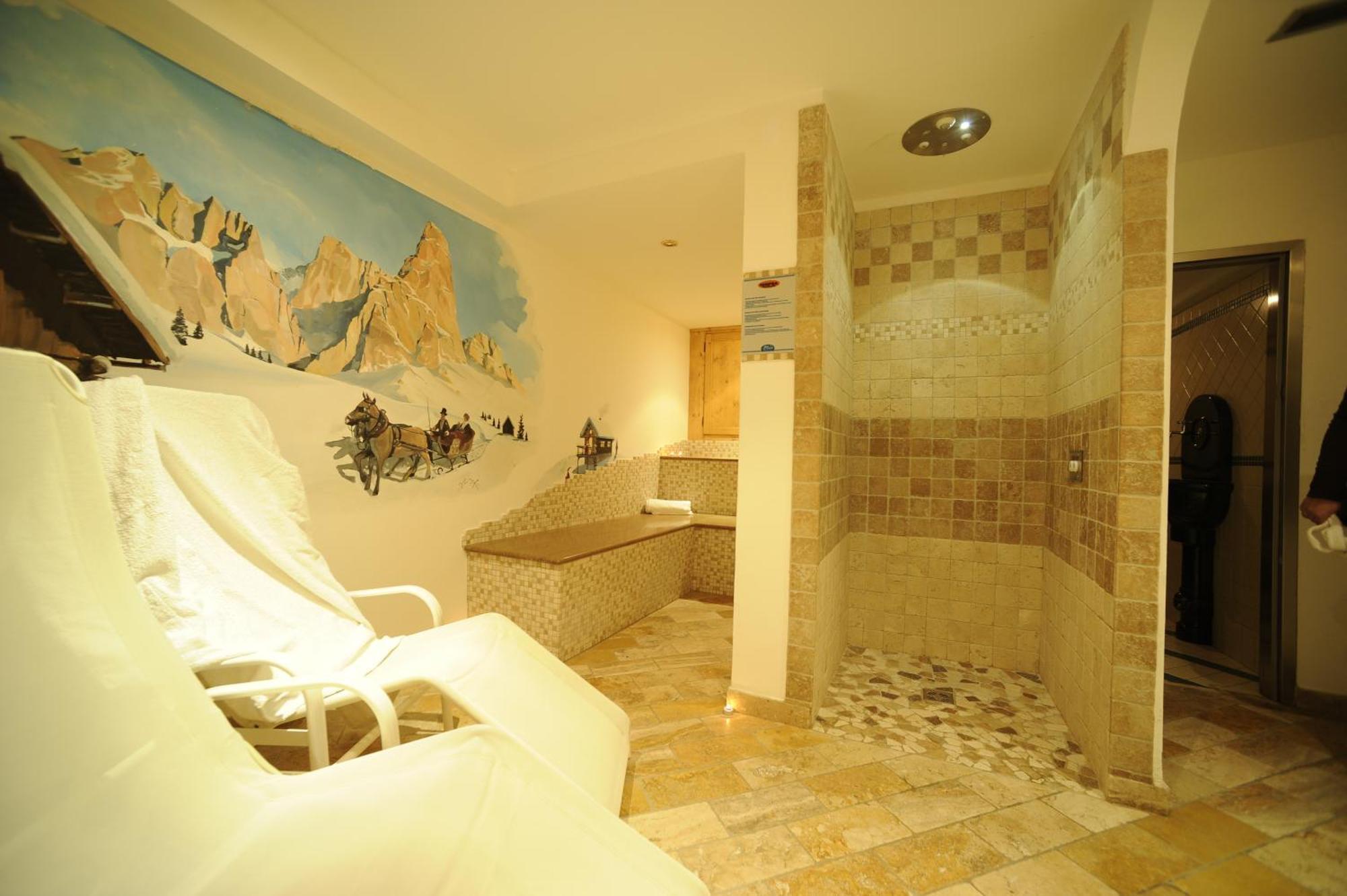 Residence Edelweiss San Martino Di Castrozza Esterno foto