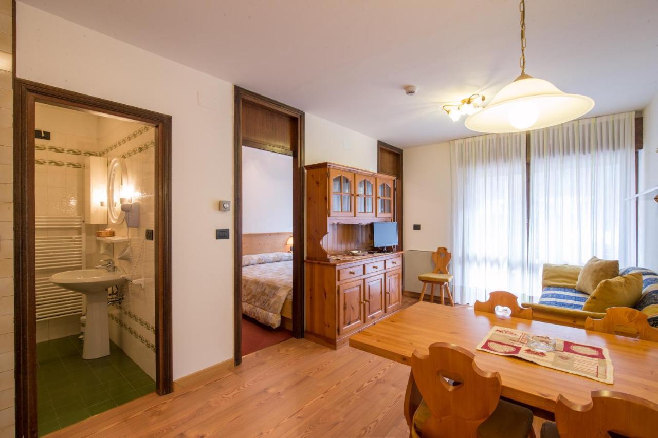 Residence Edelweiss San Martino Di Castrozza Esterno foto
