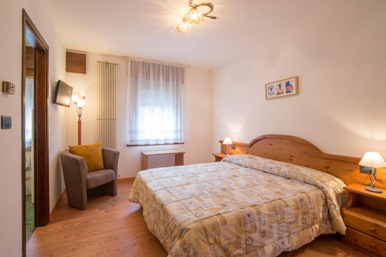 Residence Edelweiss San Martino Di Castrozza Esterno foto